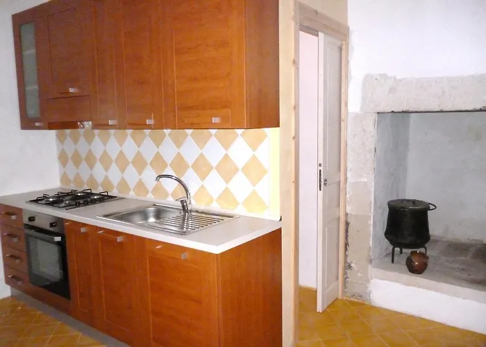 Borgo Dei Filitti - Artistico - Piscina Solarium & Enoteca 4* Palmariggi