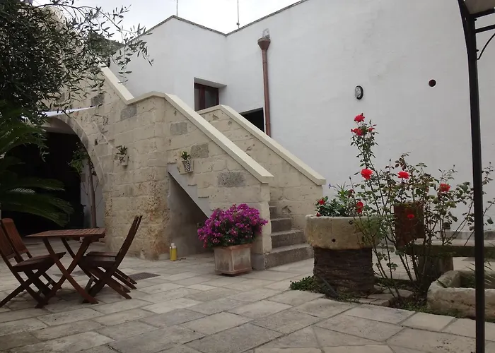Couette-café Borgo Dei Filitti - Artistico - Piscina Solarium & Enoteca
