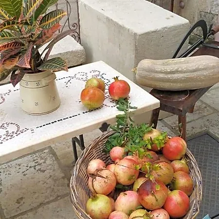 Borgo Dei Filitti - Artistico - Piscina Solarium & Enoteca